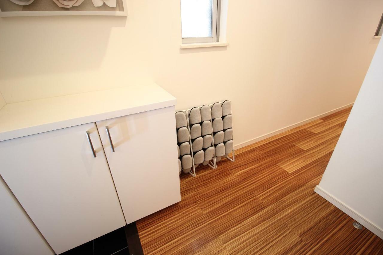 Aguri Home Osaka Exterior photo
